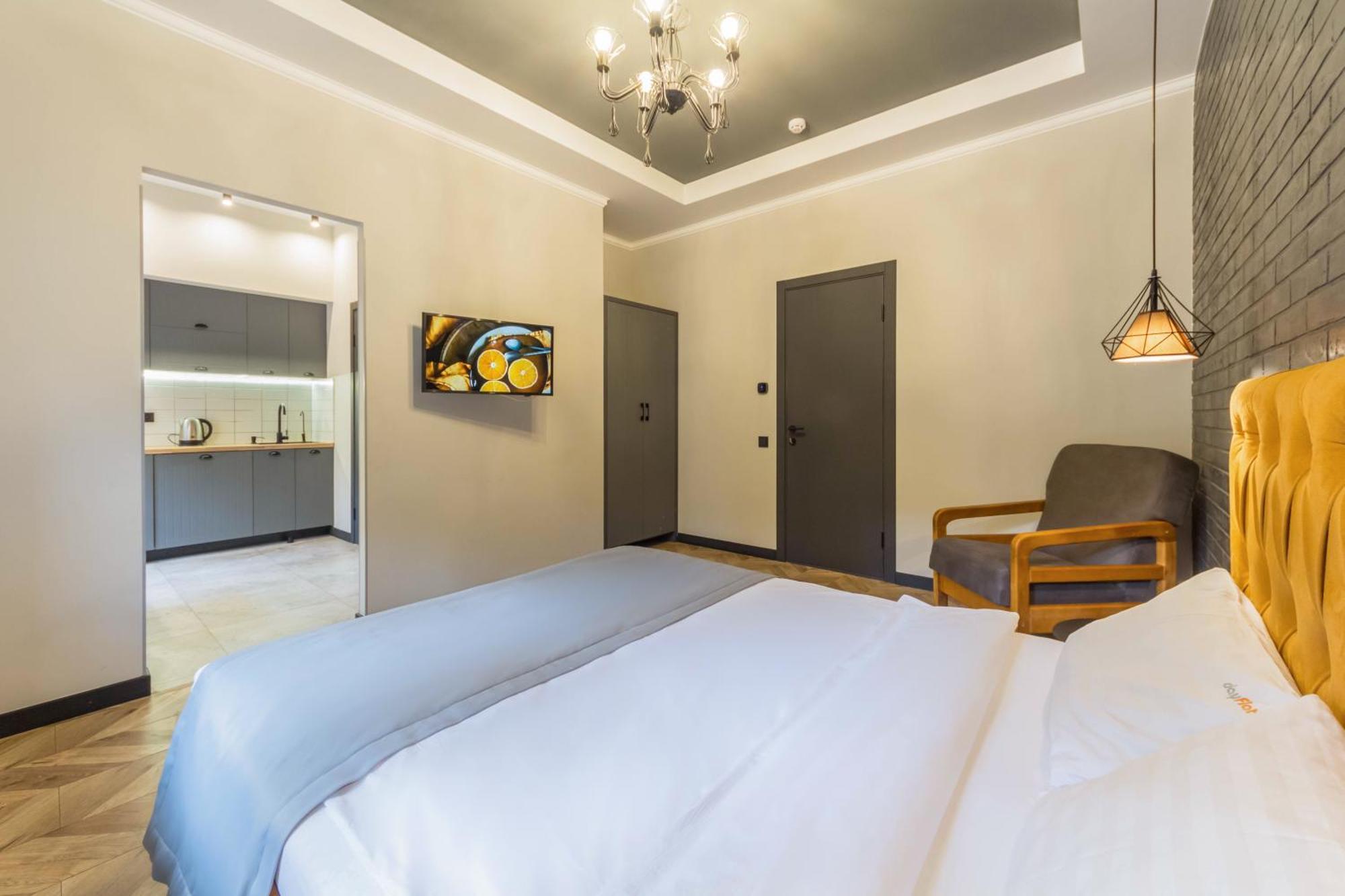 Self Check-In Apartments Kiev Eksteriør billede