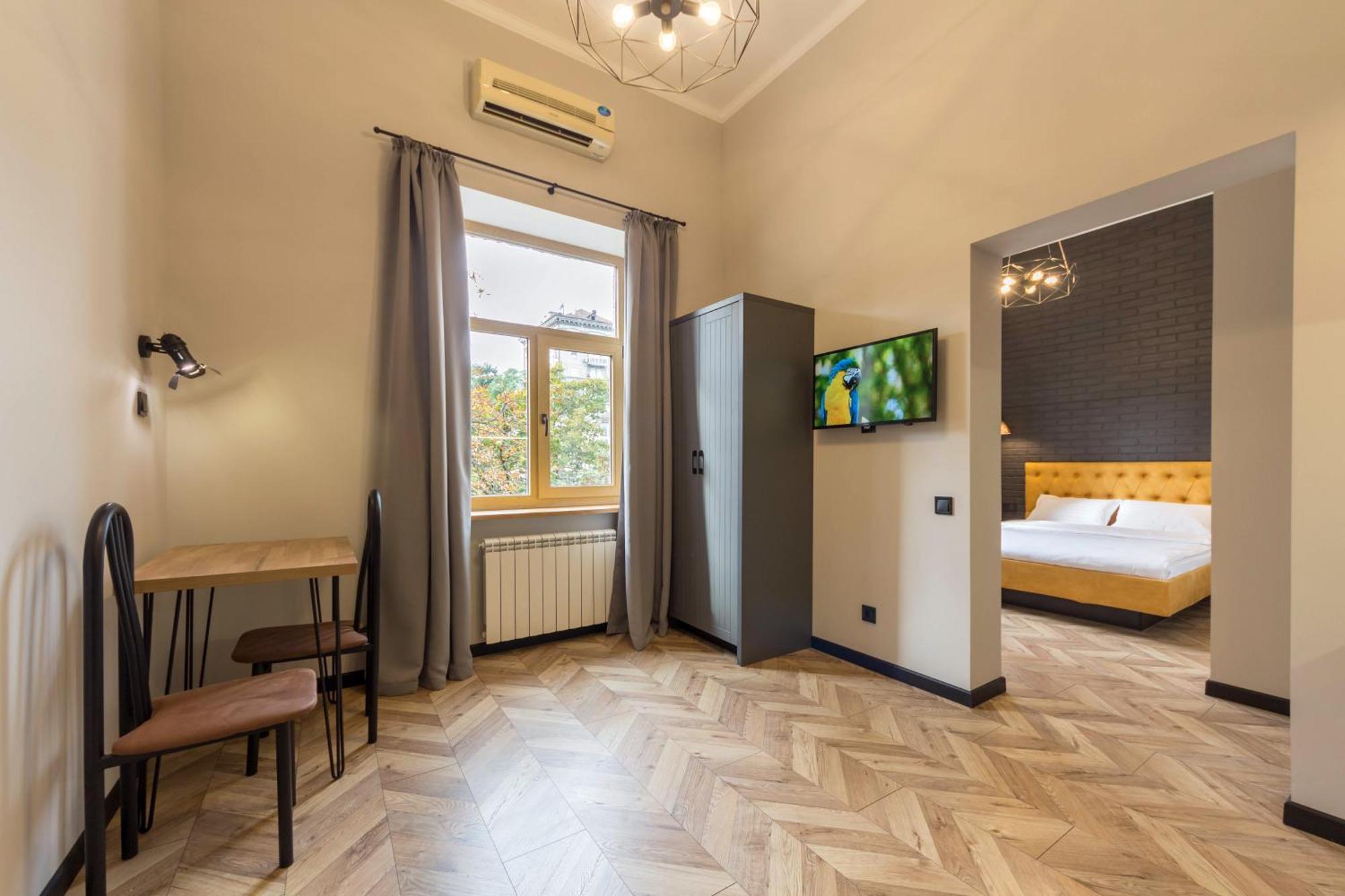 Self Check-In Apartments Kiev Eksteriør billede